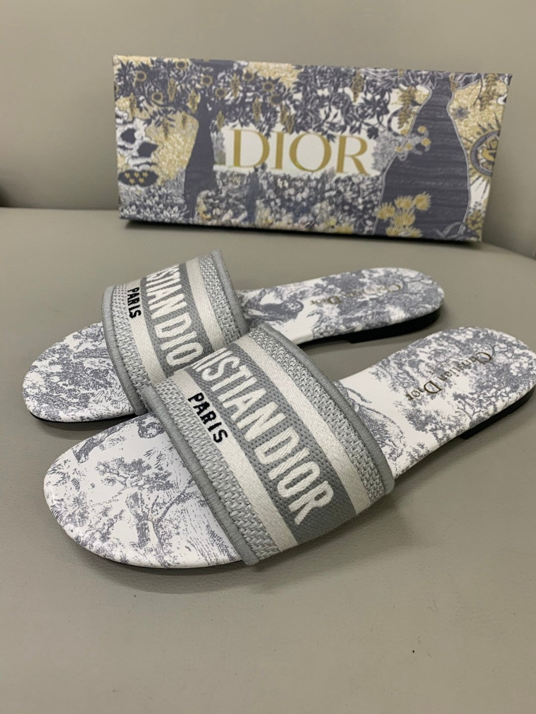 Dior Pattern Sandals 🤍