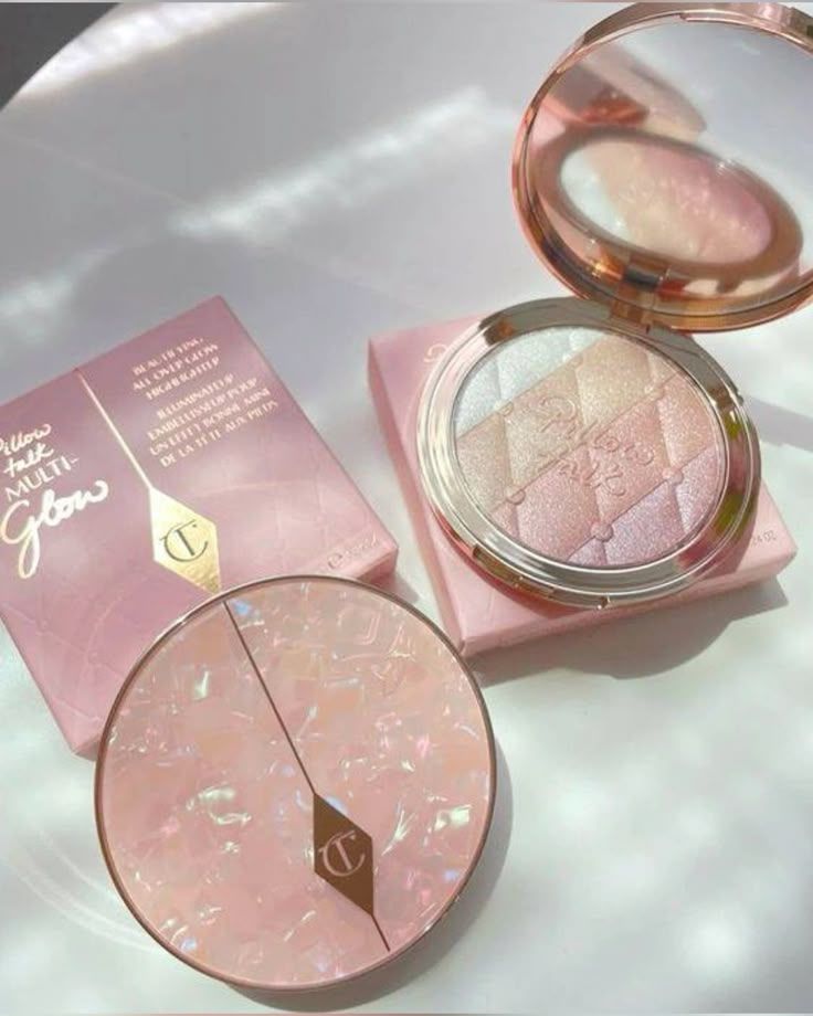 CHARLOTTE TILBURY Pillow Talk Multi Glow Highlighter dream
light/romance light