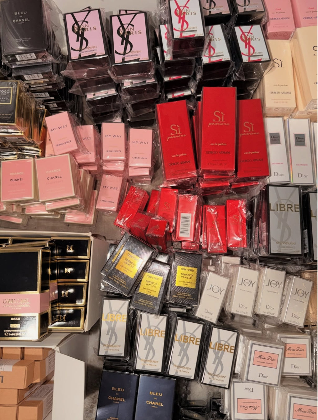 Luxury Mini Perfumes 10-30ML each (upto 8 pcs in box)