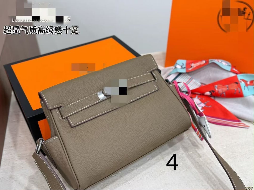 Hermès Calfskin Messenger Bag