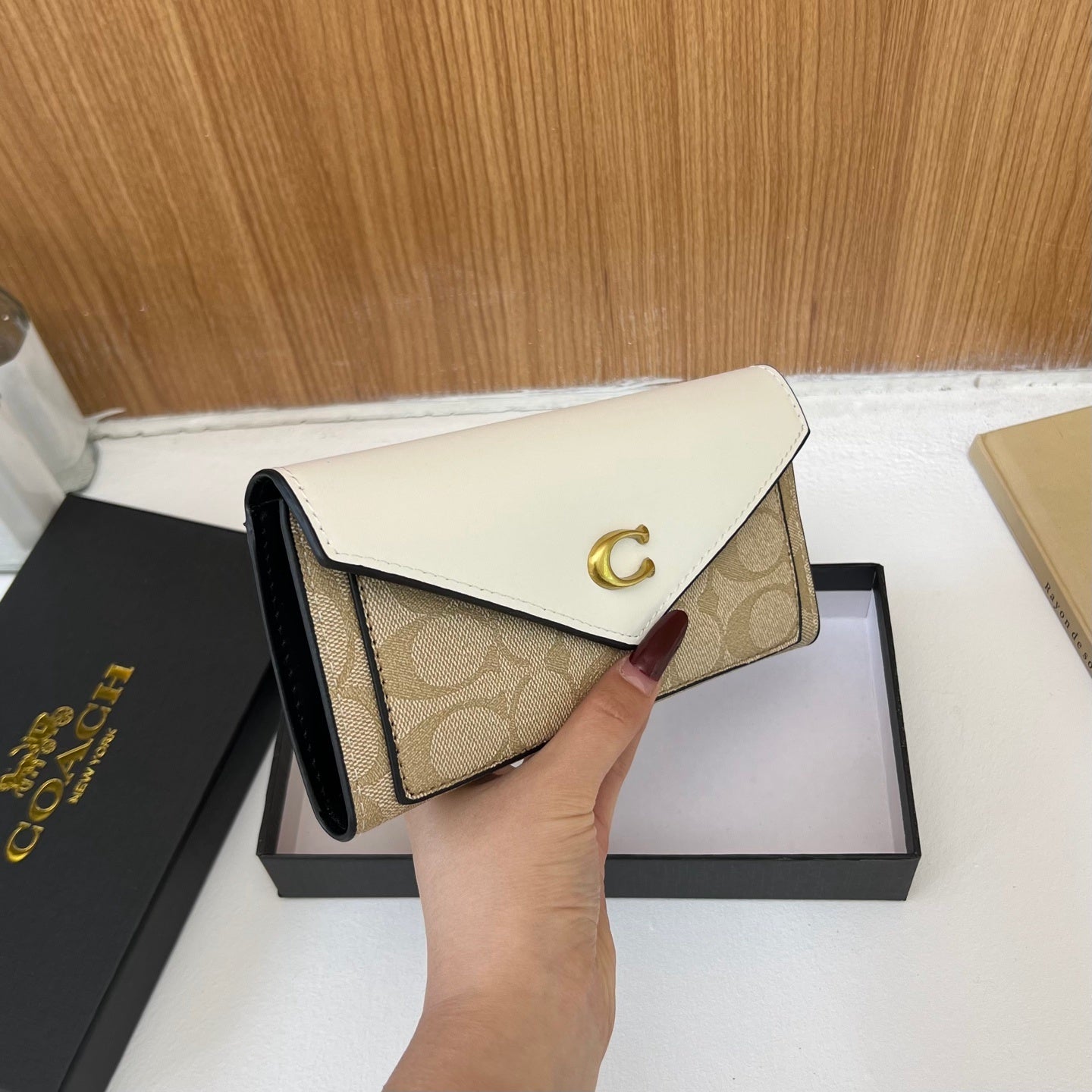 Coach Long Wallet (Tabby Bag Matching Wallet)