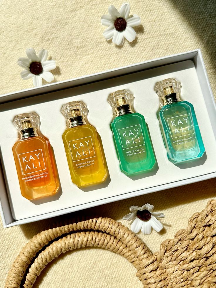 Kayali Vacay Miniature Gift Set 30ML each // 4 PCS