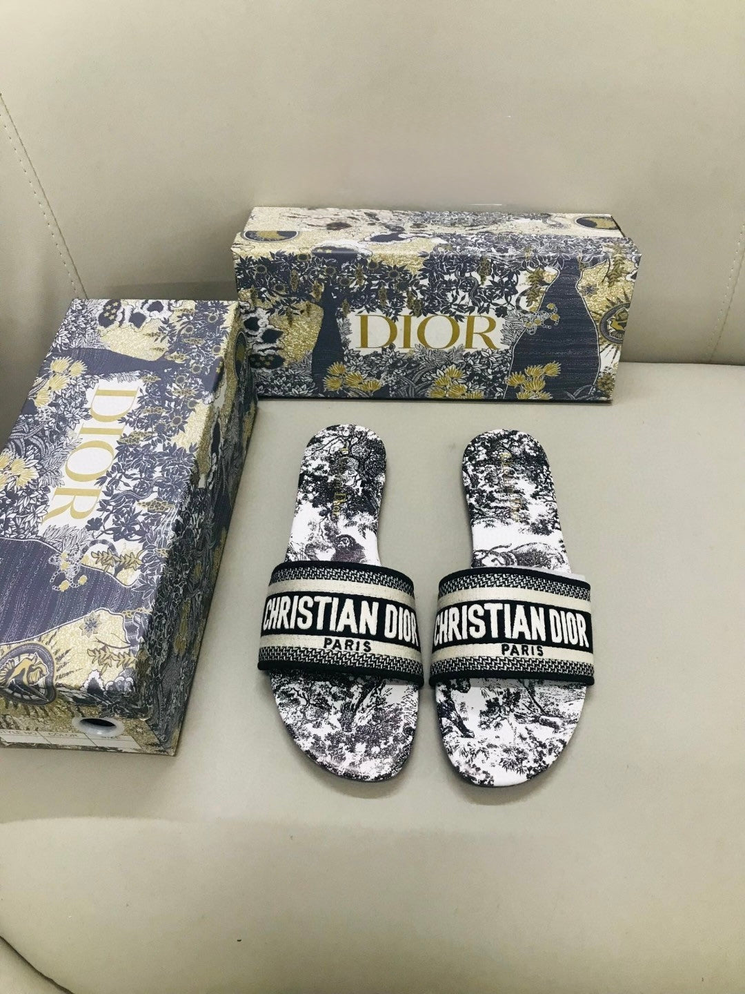 Dior Pattern Sandals 🤍