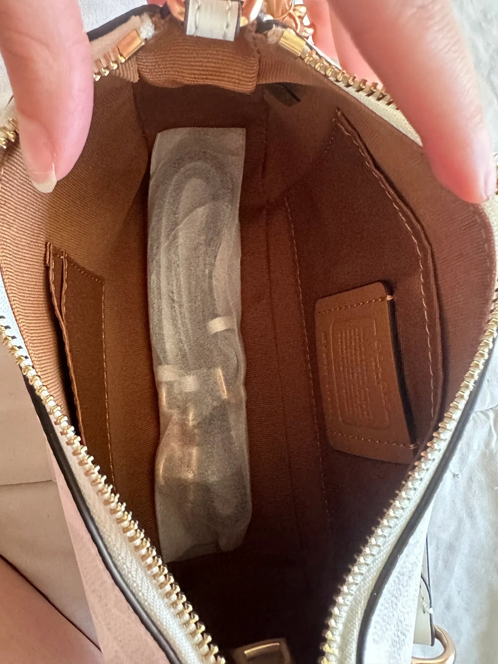 Coach white teri bag 🤍🧚🏻‍♀️