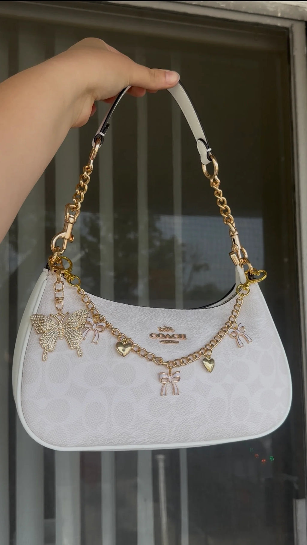 Coach white teri bag 🤍🧚🏻‍♀️