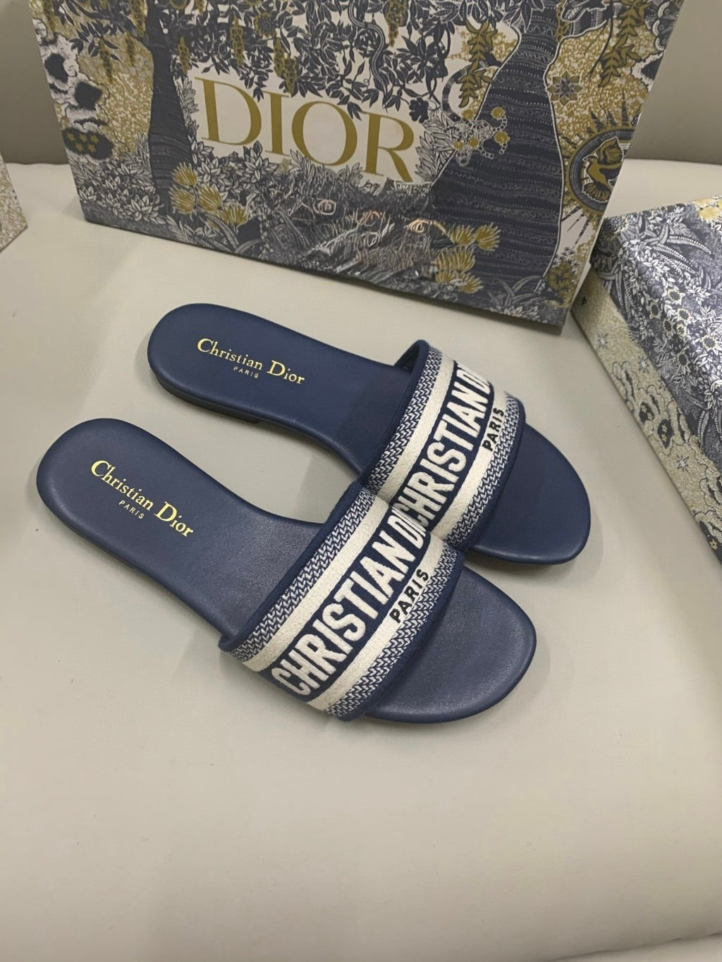 Dior Sandals 🤍