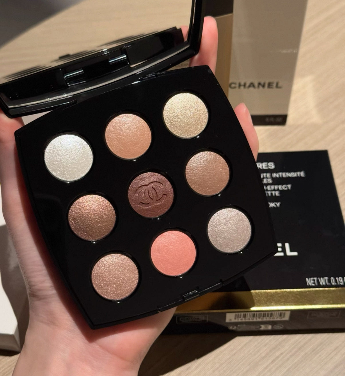 Chanel Les 9 Ombré Limited Edition Palette