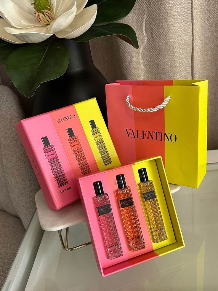 Valentino Miniature Gift Set 30ML each // 3 PCS